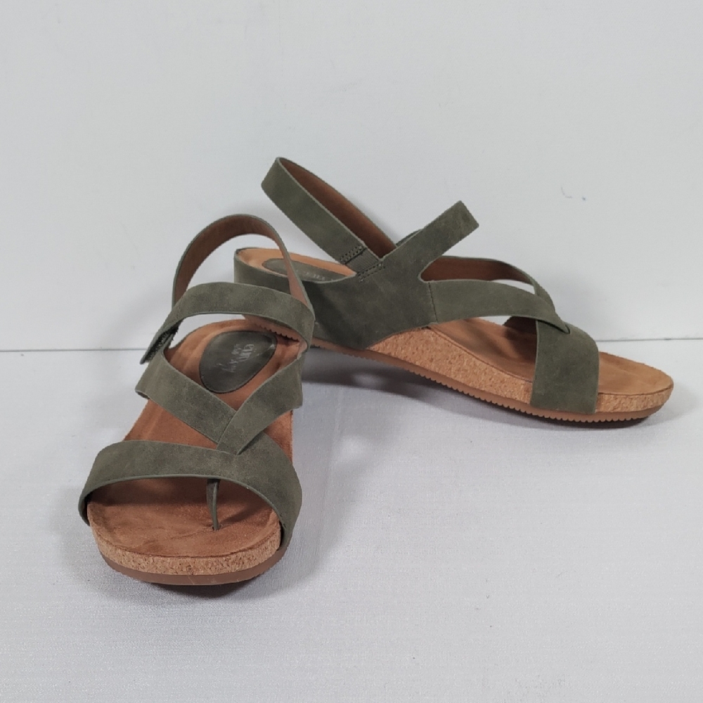 6400 Euro Soft by Sofft olive green Gianetta sandals 9